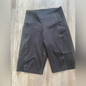 Girlfriend Collective Biker Shorts Black Like New